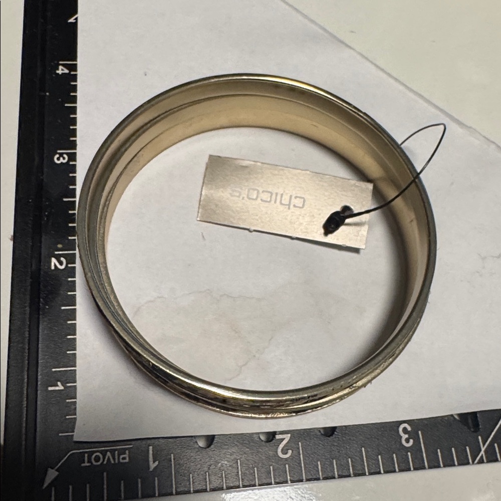 Chico’s Leopard Print Gold Tone Bangle Bracelet Set. (BR222) - Picture 7 of 8
